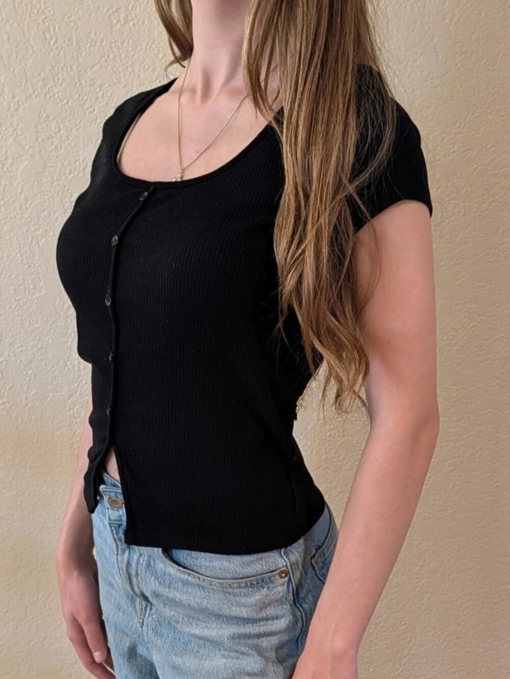 Frankee & Skylarr Black Rib-Knit Short Sleeve Button Front Top With Square Neck